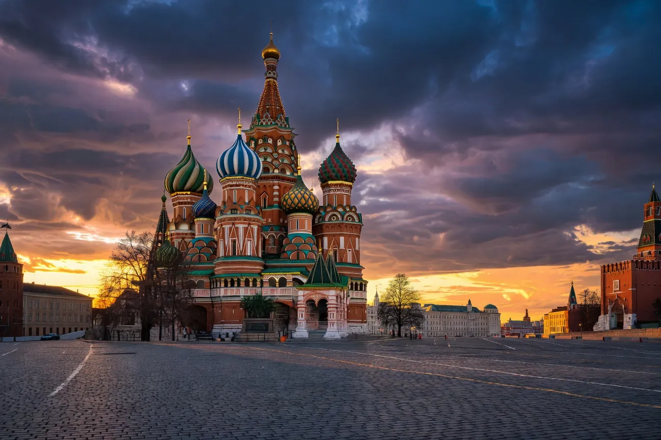 Place Rouge a Moscou avec cathedrale Saint-Basile, itineraire 14 jours en Russie